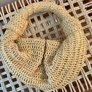 Elegant Cream Woven Handbag